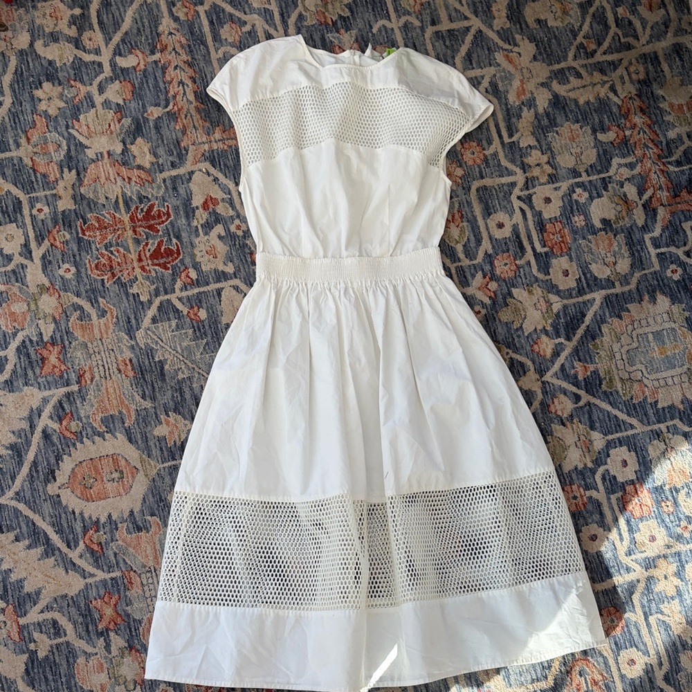 XS woman’s white mesh panel dress